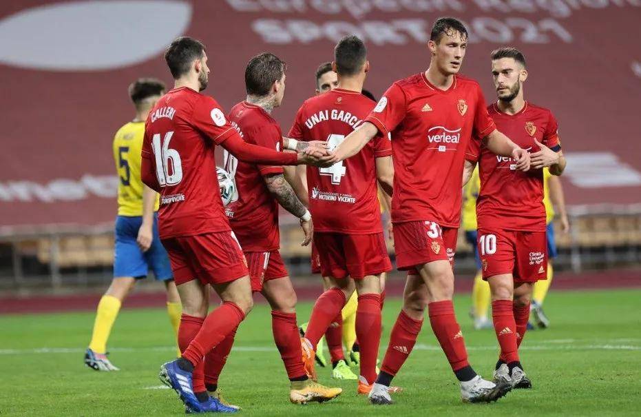 西甲再掀激情对决,球员拼搏争胜的简单介绍 西甲再掀激情对决,球员拼搏争胜的简单介绍