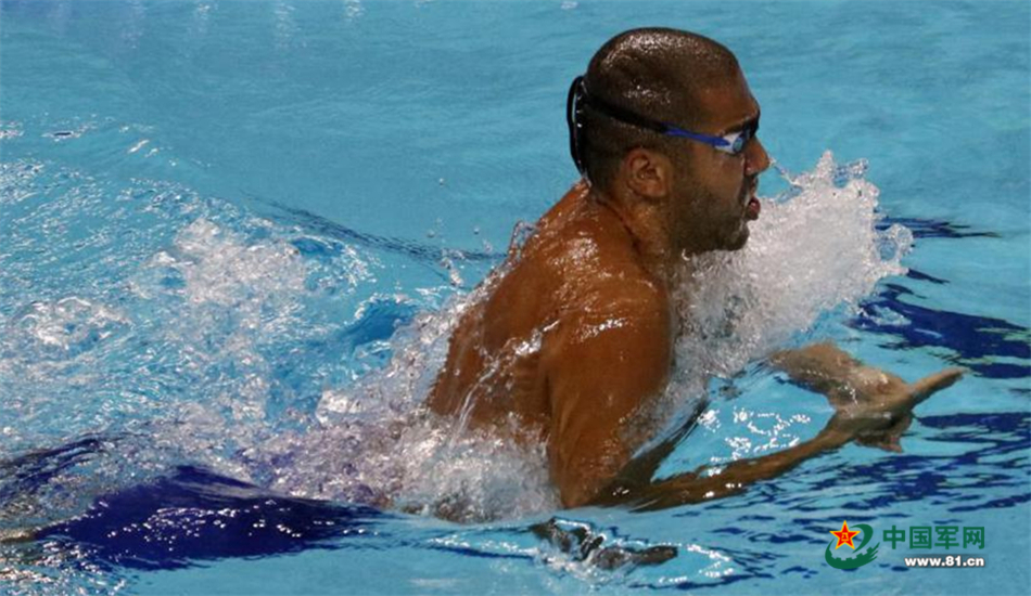 关于瑞士健将完美发挥，斩获足球比赛亚军的信息