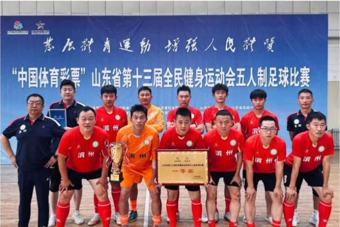 关于瑞士健将完美发挥，斩获足球比赛亚军的信息