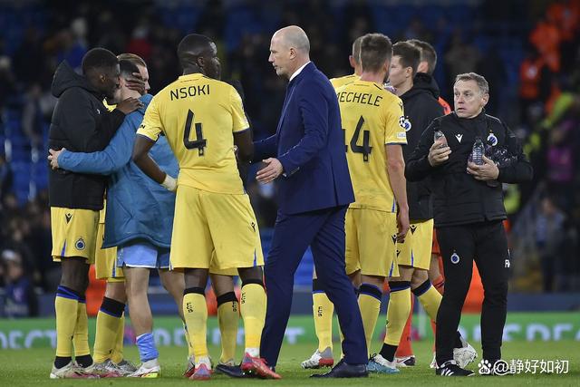 关于曼城主场挫败阿斯顿维拉，紧咬榜首位置的信息