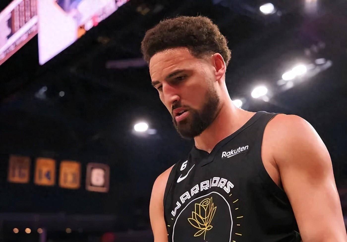 关于克莱-汤普森的新赛季表现引发球迷热议的信息 关于克莱-汤普森的新赛季表现引发球迷热议的信息