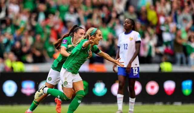 德国女足队实力强劲，备战国际比赛