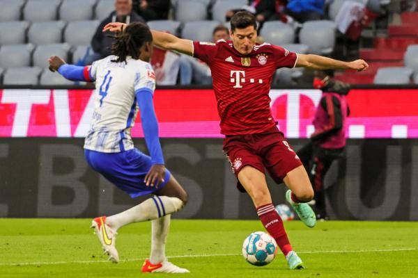 柏林赫塔主教练下课,寻找新帅接手 柏林赫塔主教练下课,寻找新帅接手