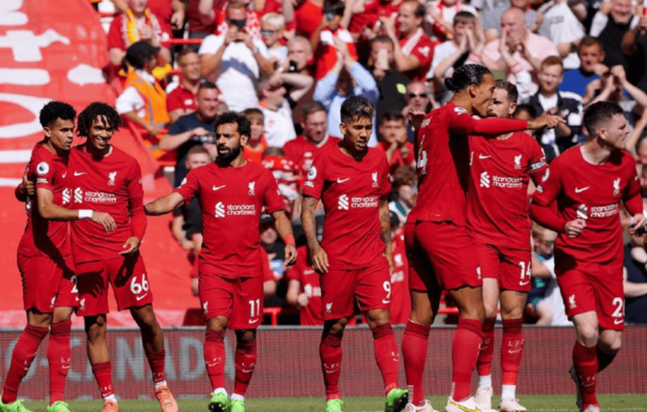 利物浦主场大胜,英超联赛连胜夺冠前景看好 利物浦主场大胜,英超联赛连胜夺冠前景看好