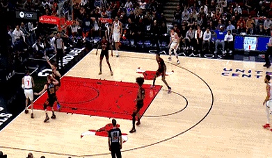 乔治砍下35分，快船力克公牛的简单介绍